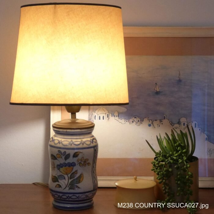 COUNTRY - Image 1